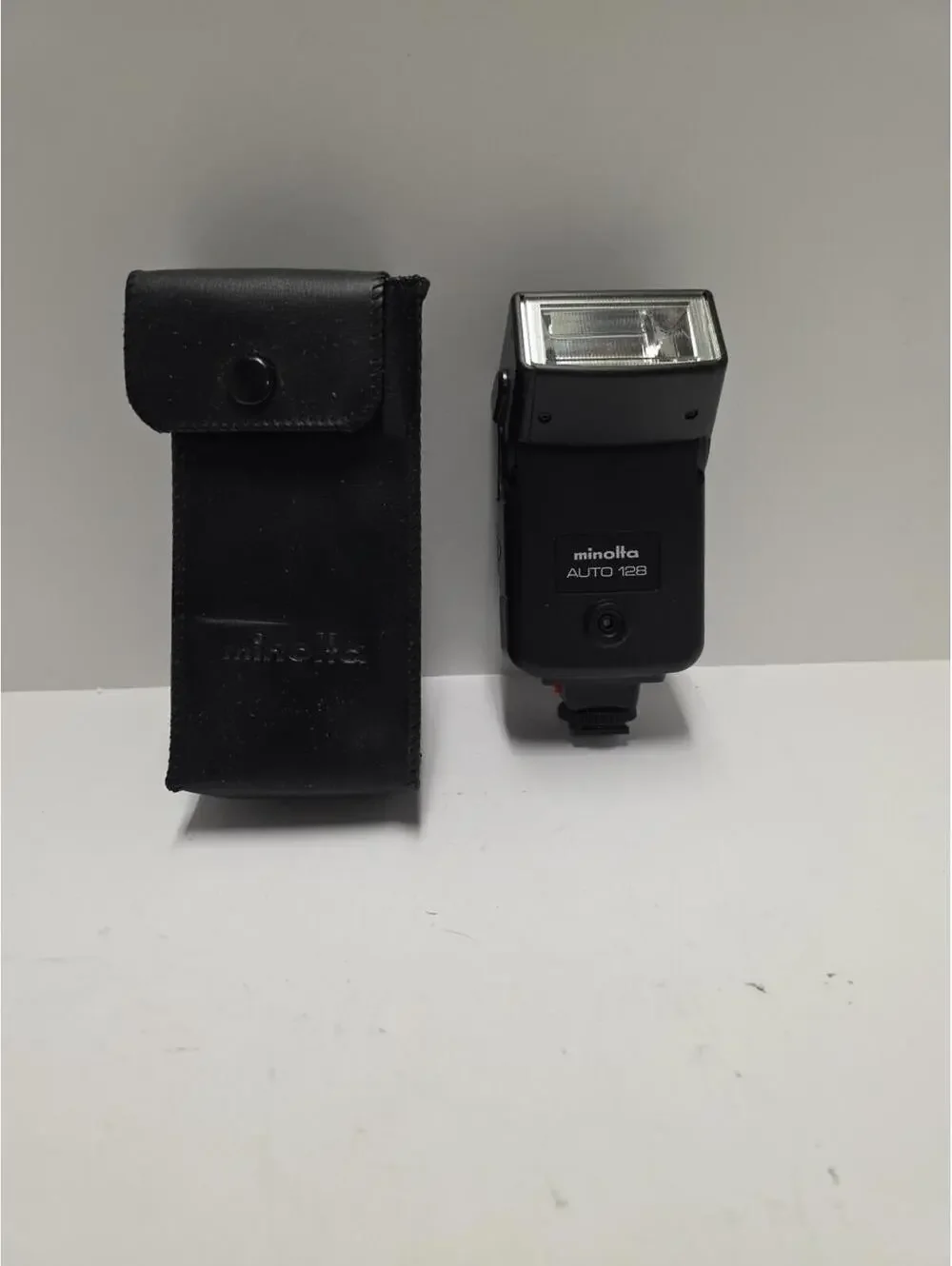Genuine Minolta Auto 128 Flash Tested, Working Excellent Condition Includes Case
